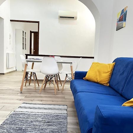 La Casa Di Ale Nel Centro Storico Di Cagliari Apartment Bagian luar foto