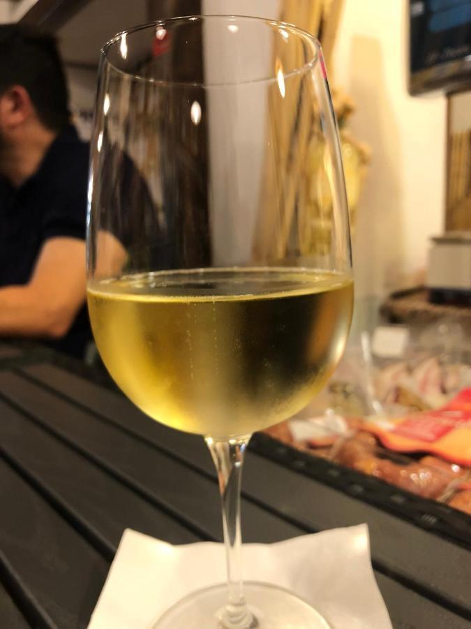 La Casa Di Ale Nel Centro Storico Di Cagliari Apartment Bagian luar foto